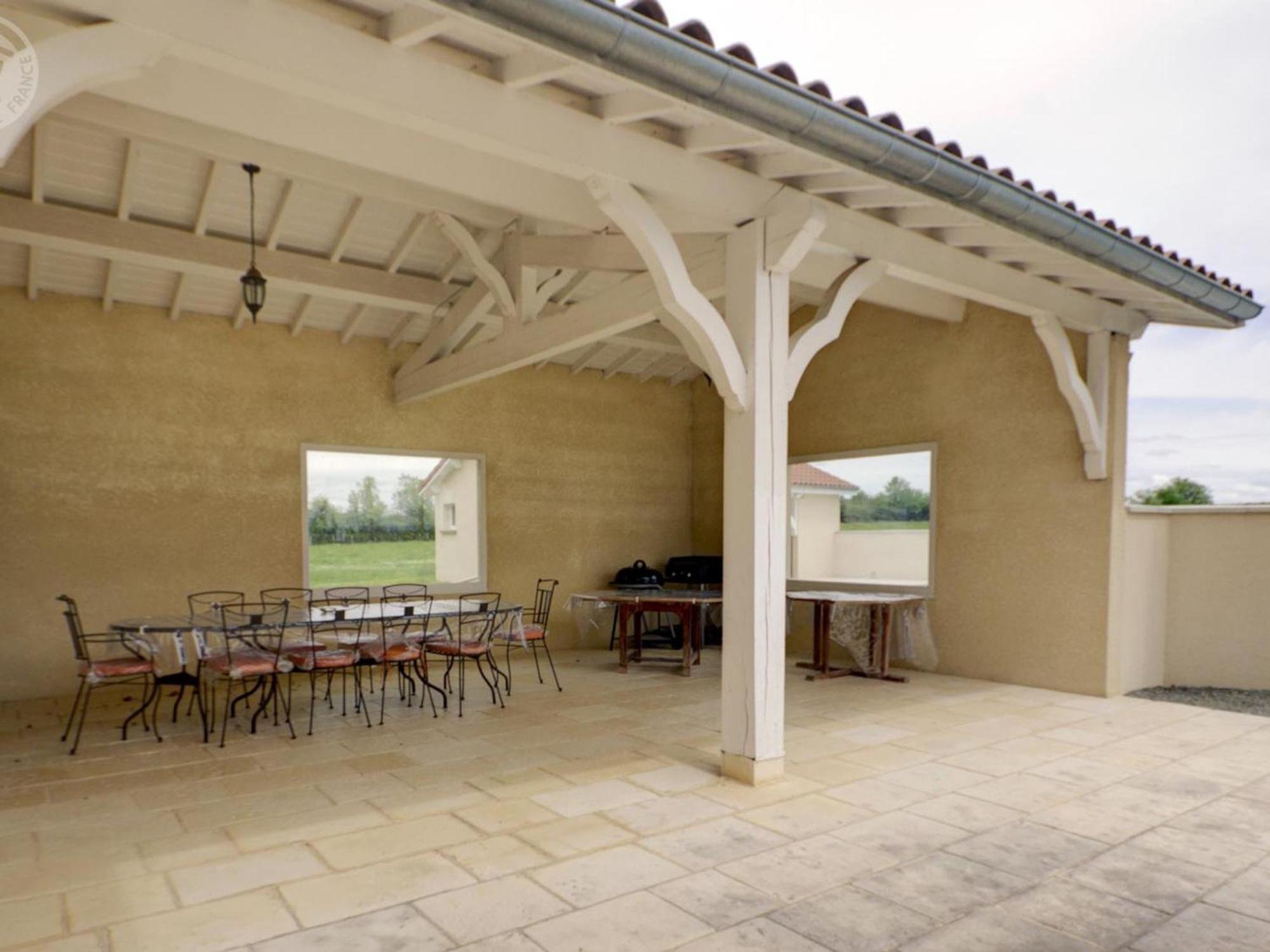 Belle Maison De Campagne Avec Piscine, 4 Chambres, Jardin Et Terrasse Pres De Montbrison - Fr-1-496-48 Chalain-le-Comtal Экстерьер фото